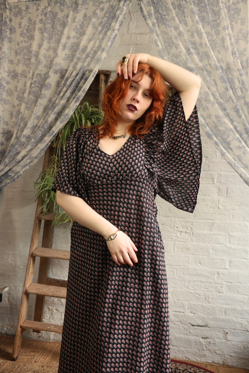 martha maxi dress in Black Ditsy Cosmos | Size S/M The Martha dress is Taille:L western denim dress Lace Christmas Black Tie