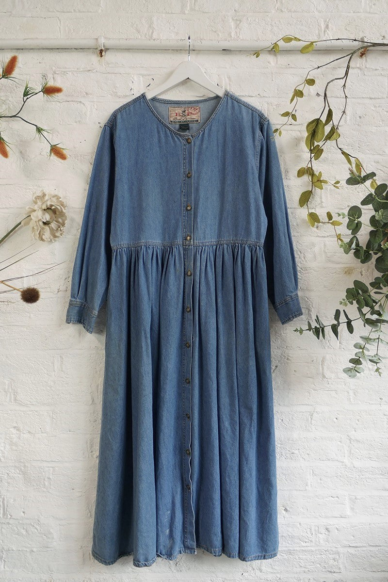 Vintage Denim Button Up Smock Dress - Size M/L All About Audrey Vintage Boutique Vintage Denim Button Up Smock Dress - Size M/L All About Audrey Vintage Boutique