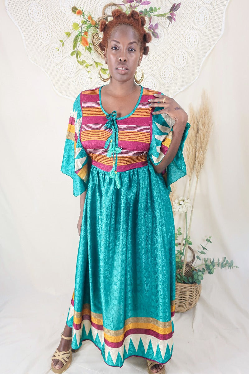 Vintage traditional 2024 dresses