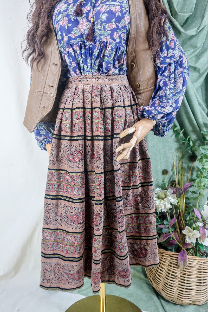 Retro fashion skirt online