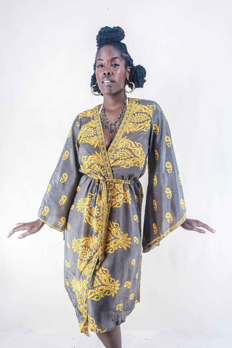 Gemini Kimono Smokey Flourishes Yellow Paisley Vintage Indian Sari Size XL