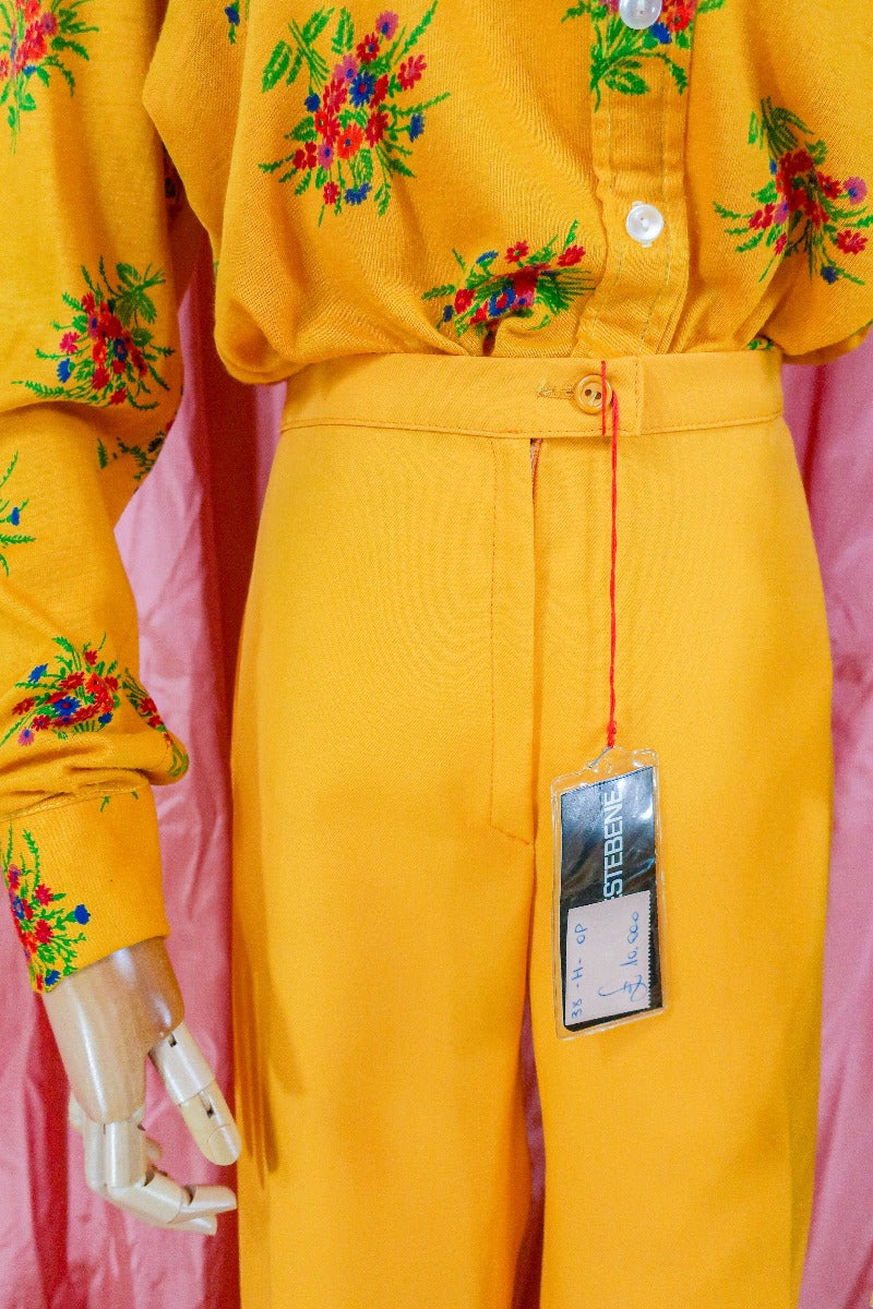 Vintage Trousers - Honey Mustard Straight Leg - Size M W32 L33 by all about audrey