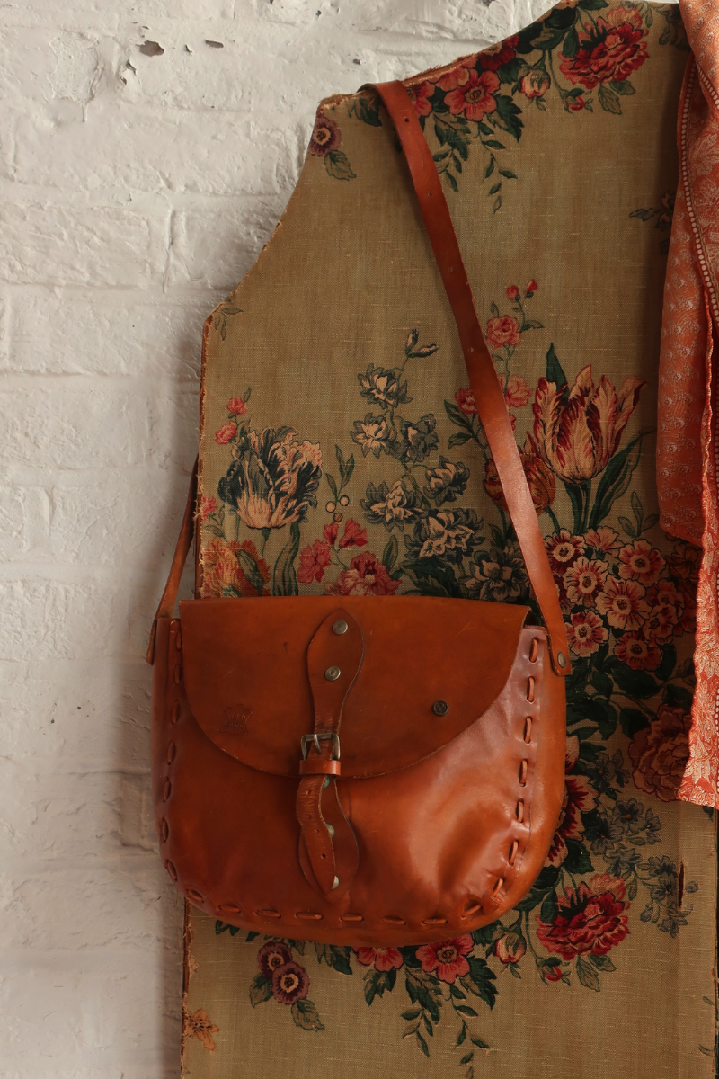 Vintage Bag - Tan Leather Satchel