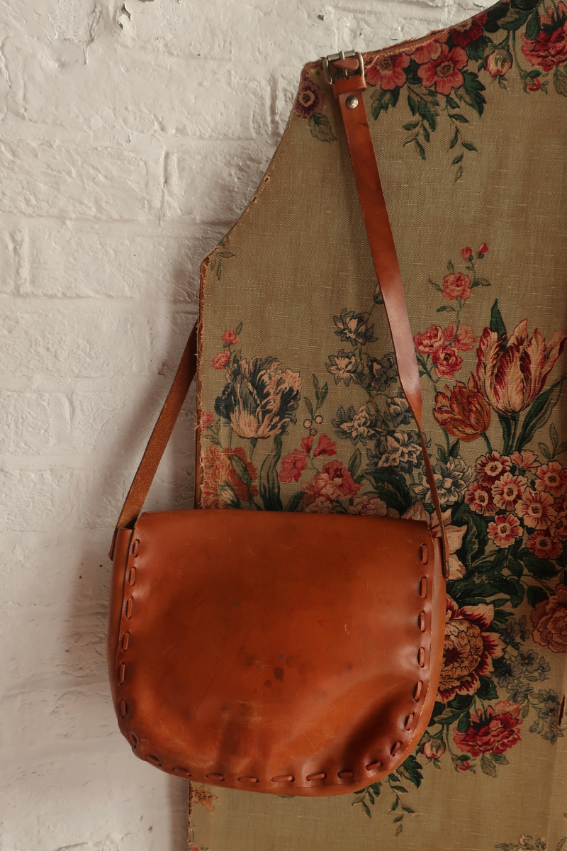 Vintage Bag - Tan Leather Satchel
