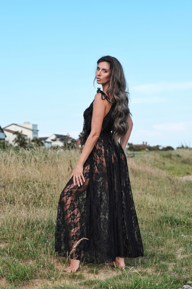 Delphi Maxi Dress in Black Swan Chantilly Lace