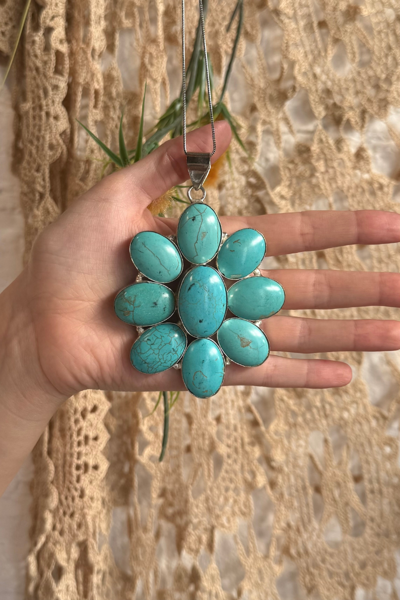 Turquoise Daisy Silver Plated Necklace