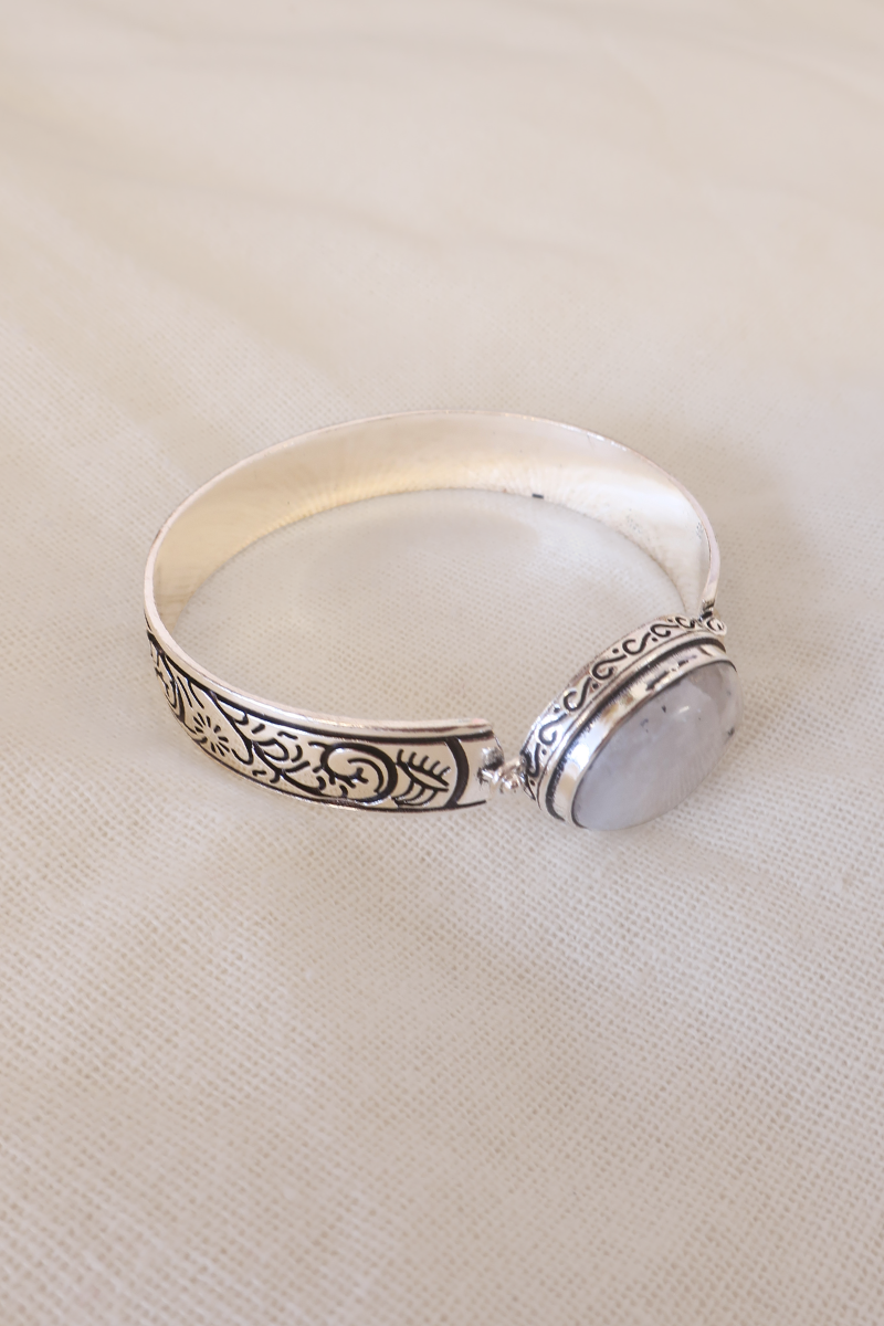 Avalon Bracelet in Silver with Moonstone