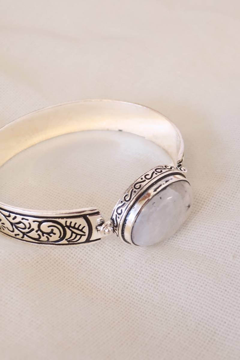 Avalon Bracelet in Silver with Moonstone