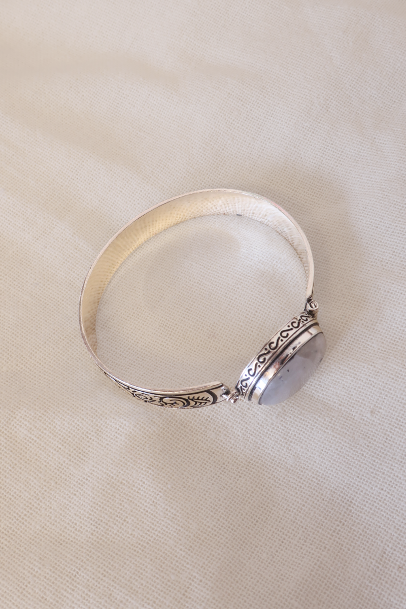 Avalon Bracelet in Silver with Moonstone