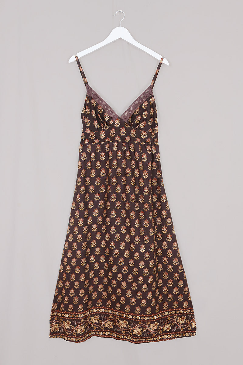 Isobel Maxi Dress in Saddle Brown Block Print Floral