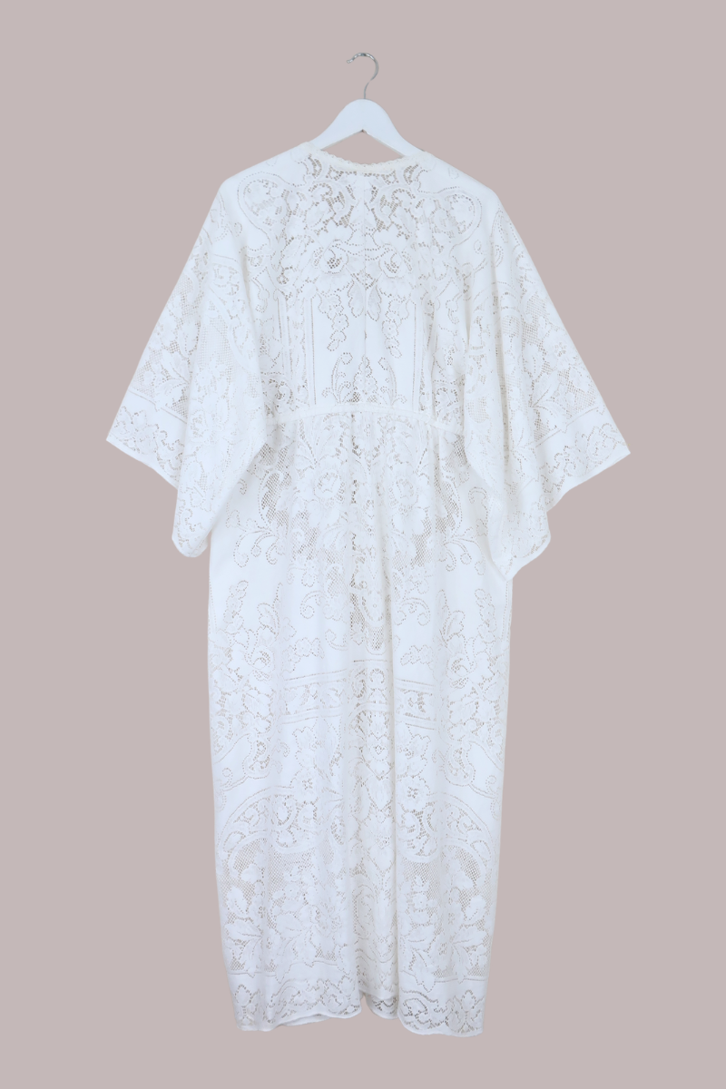 Ramona Robe in White Rose Lace - Free Size