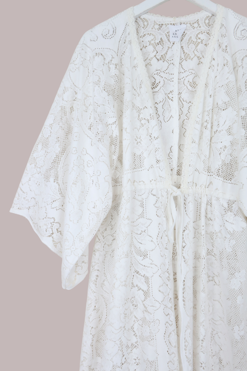 Ramona Robe in White Rose Lace - Free Size