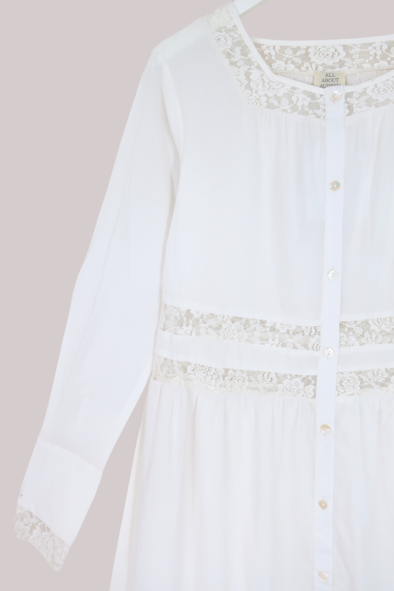 Elizabeth Button-Up Maxi in Diary White Lace