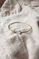 Moonlit Bangle in Gold with White Moonstone