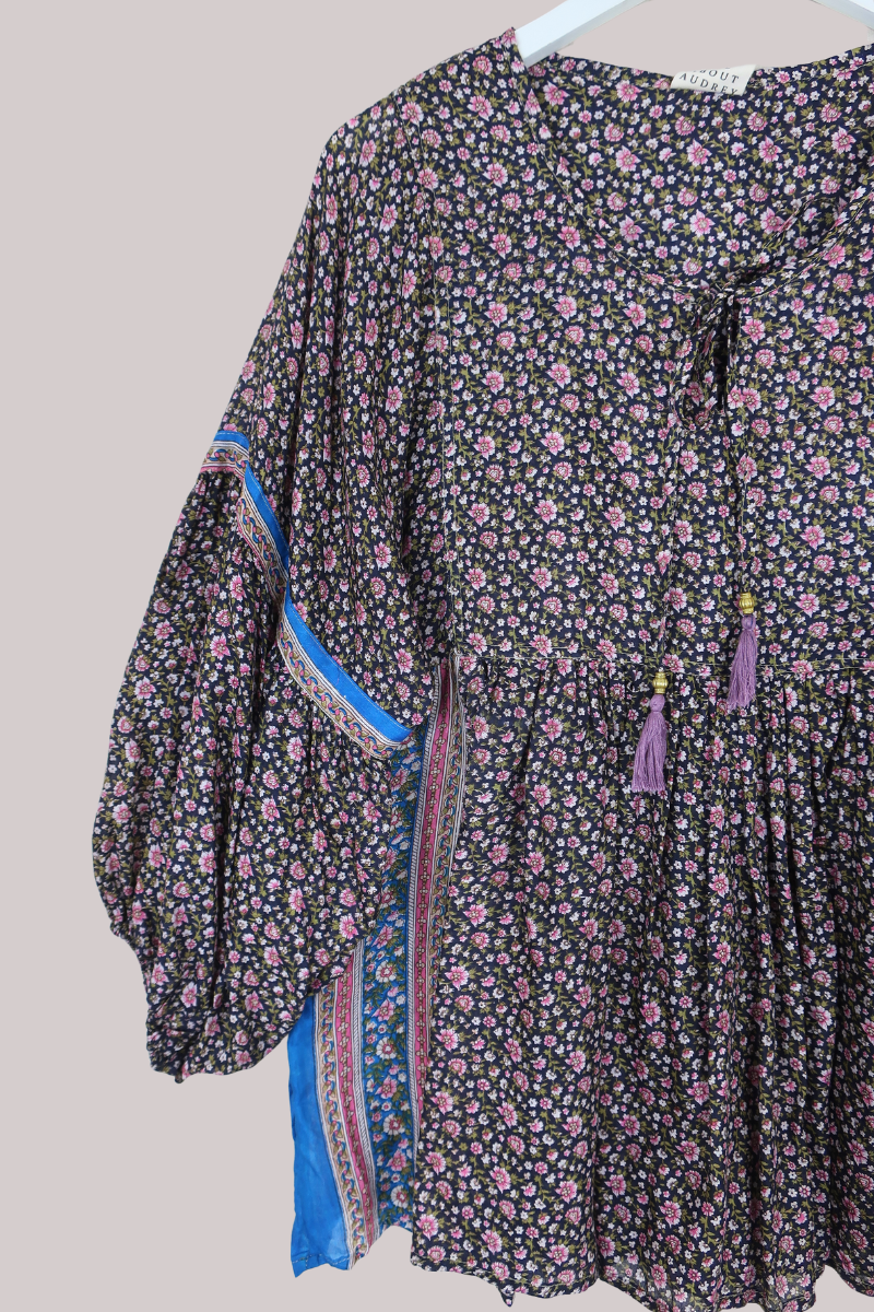 Daisy Vintage Cotton Top in Navy Blue & Pink Blossom - Size M/L