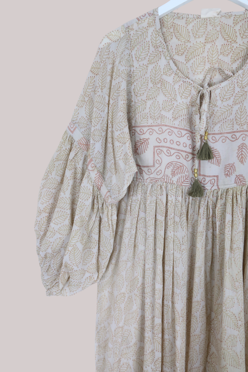 Daisy Vintage Cotton Maxi Dress in Pampas Grass - Size S/M