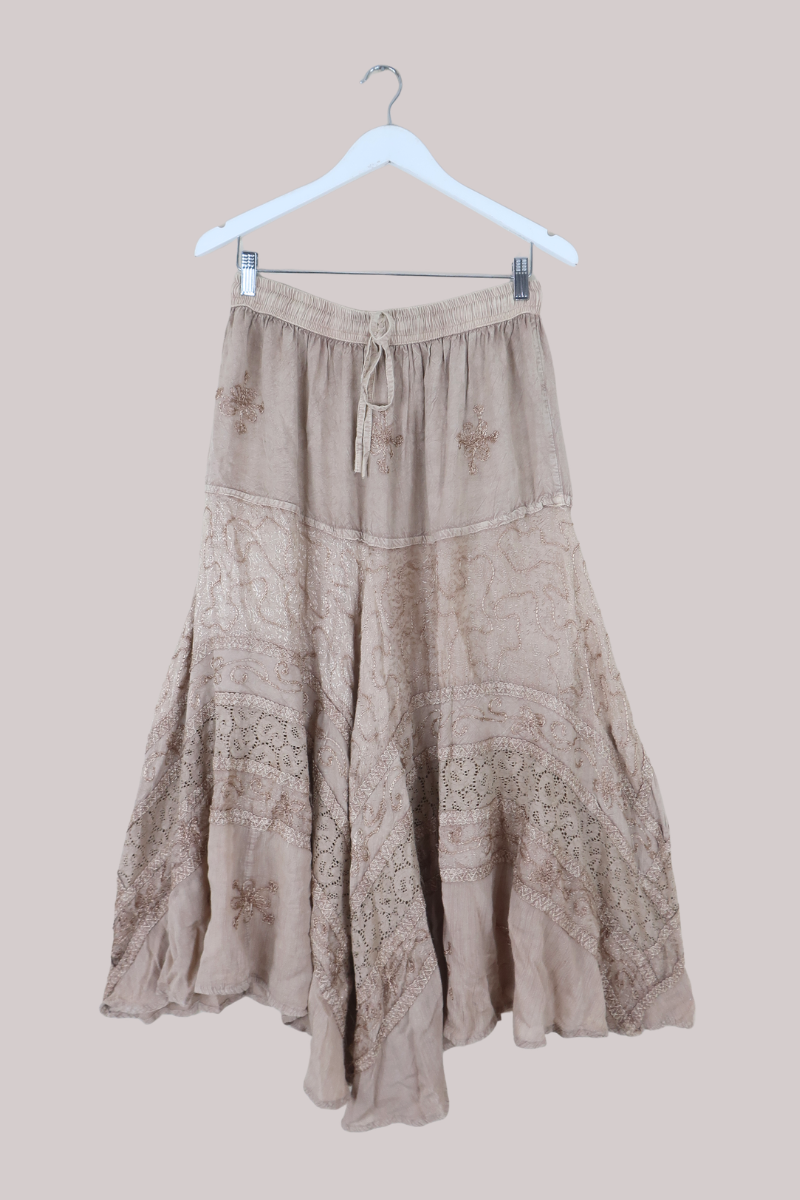 Embroidered A-Line Maxi Skirt in Maple White