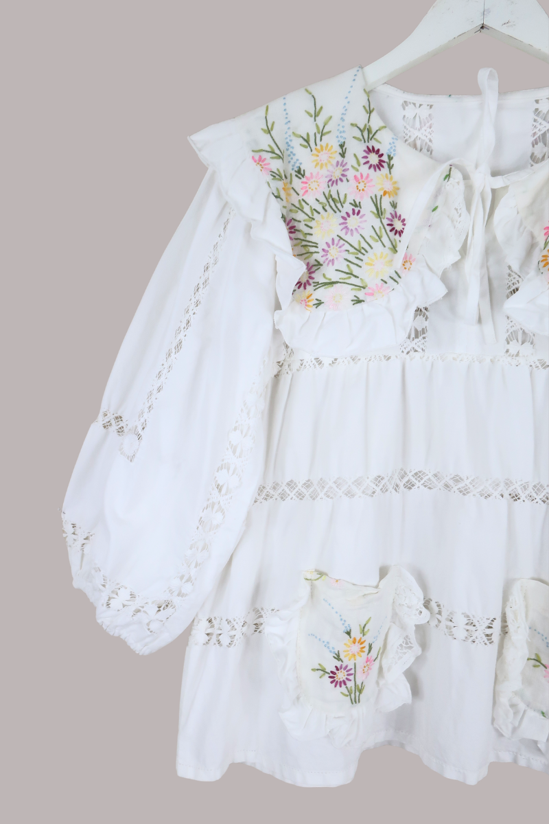 Vintage Tablecloth Prairie Blouse in Ditsy Flower Field - Free Size