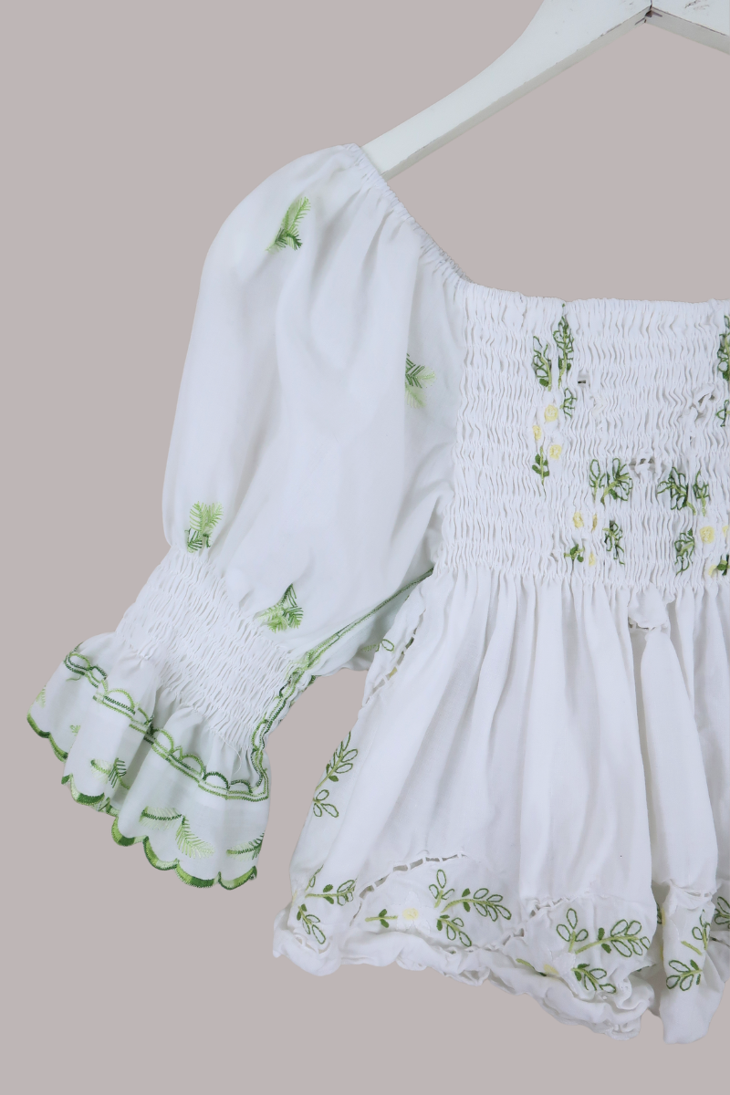 Lucia Vintage Tablecloth Ruched Top in White Daffodils