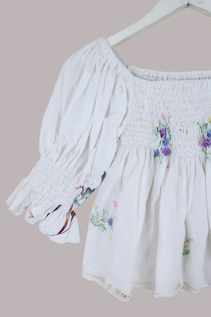 Lucia Vintage Tablecloth Ruched Top in Pastel Purple Pansy Bouquets