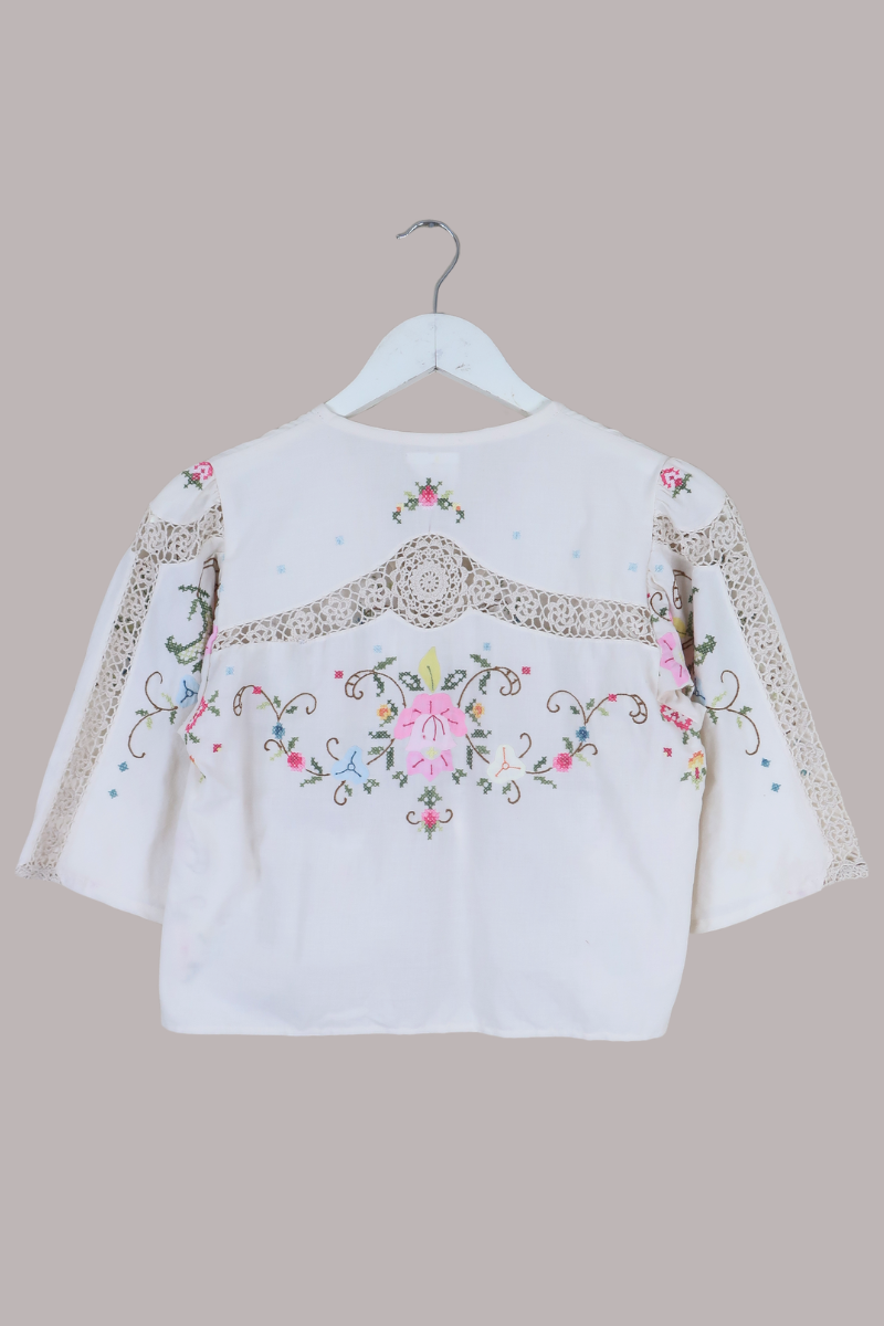 Francesca Vintage Tablecloth Cropped Blouse in Cotswolds Spring Flowers - Free Size