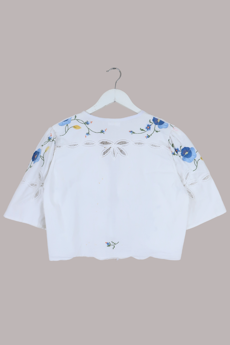 Francesca Vintage Tablecloth Cropped Blouse in True Blue Pansies - Free Size