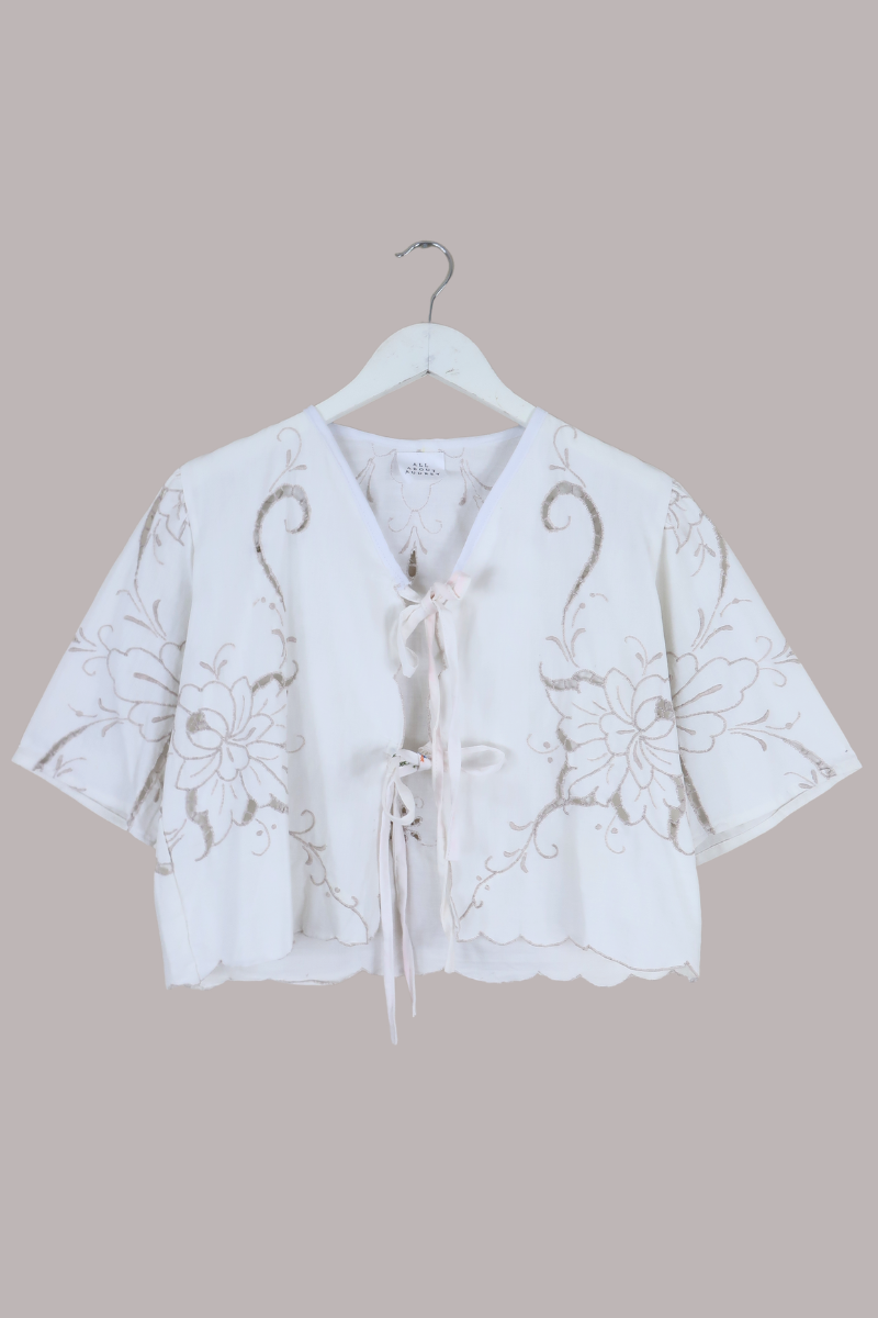 Francesca Vintage Tablecloth Cropped Blouse in Champagne Orchid - Free Size