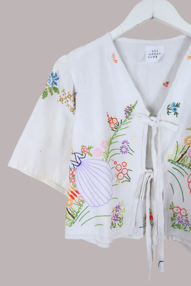 Francesca Vintage Tablecloth Cropped Blouse in Ladies Of The Garden - Free Size