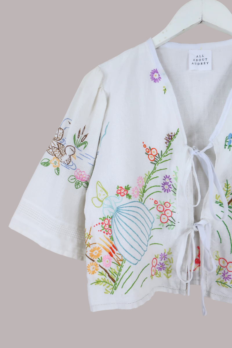 Francesca Vintage Tablecloth Cropped Blouse in Tending To The Garden - Free Size