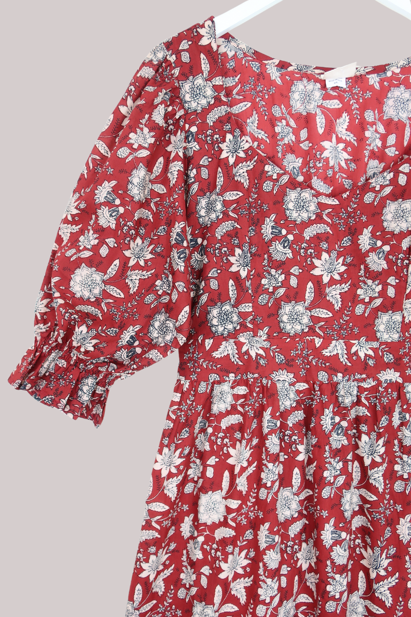 Carmen Maxi Dress in Antique Scarlet Garden