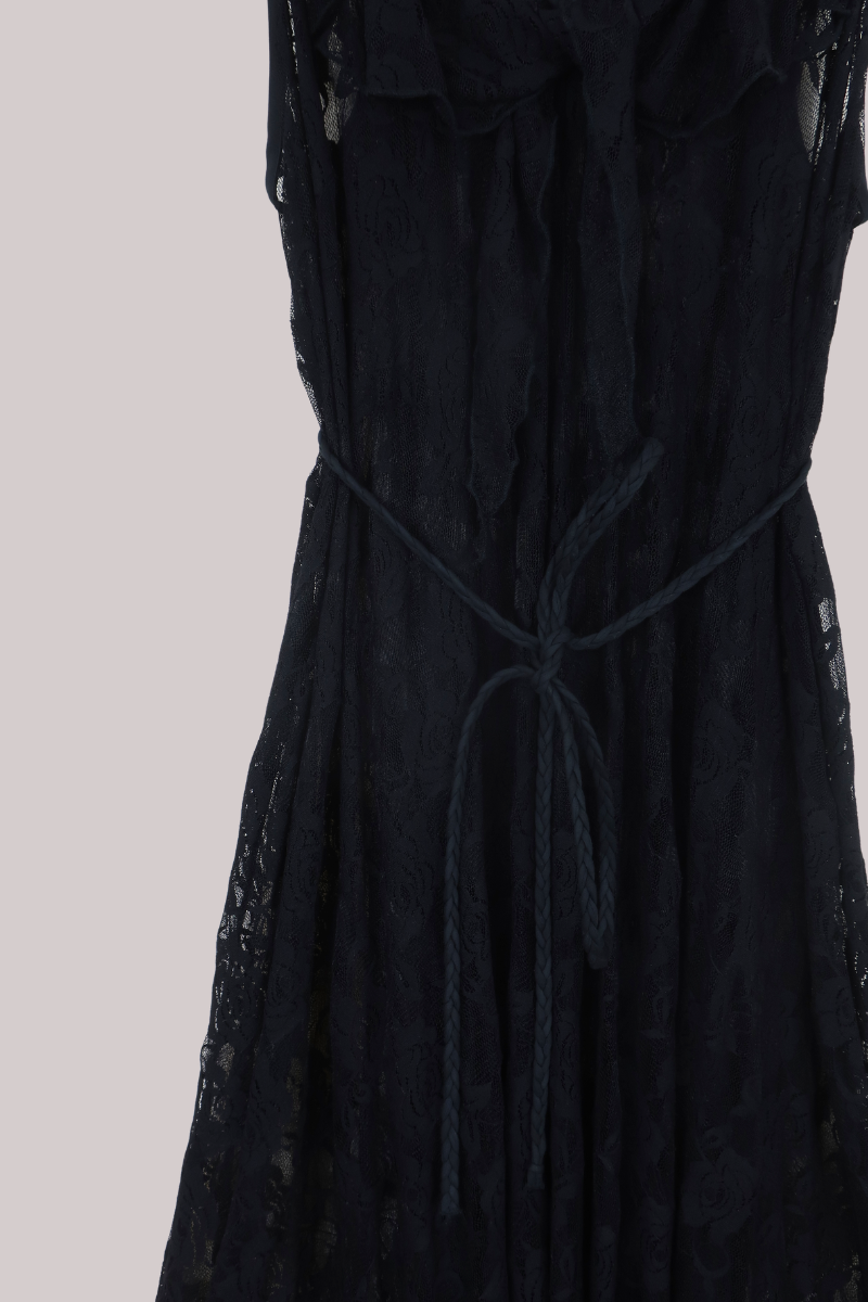 Delphi Maxi Dress in Black Swan Chantilly Lace