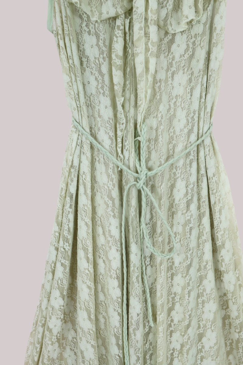 Delphi Maxi Dress in Pistachio Green Chantilly Lace