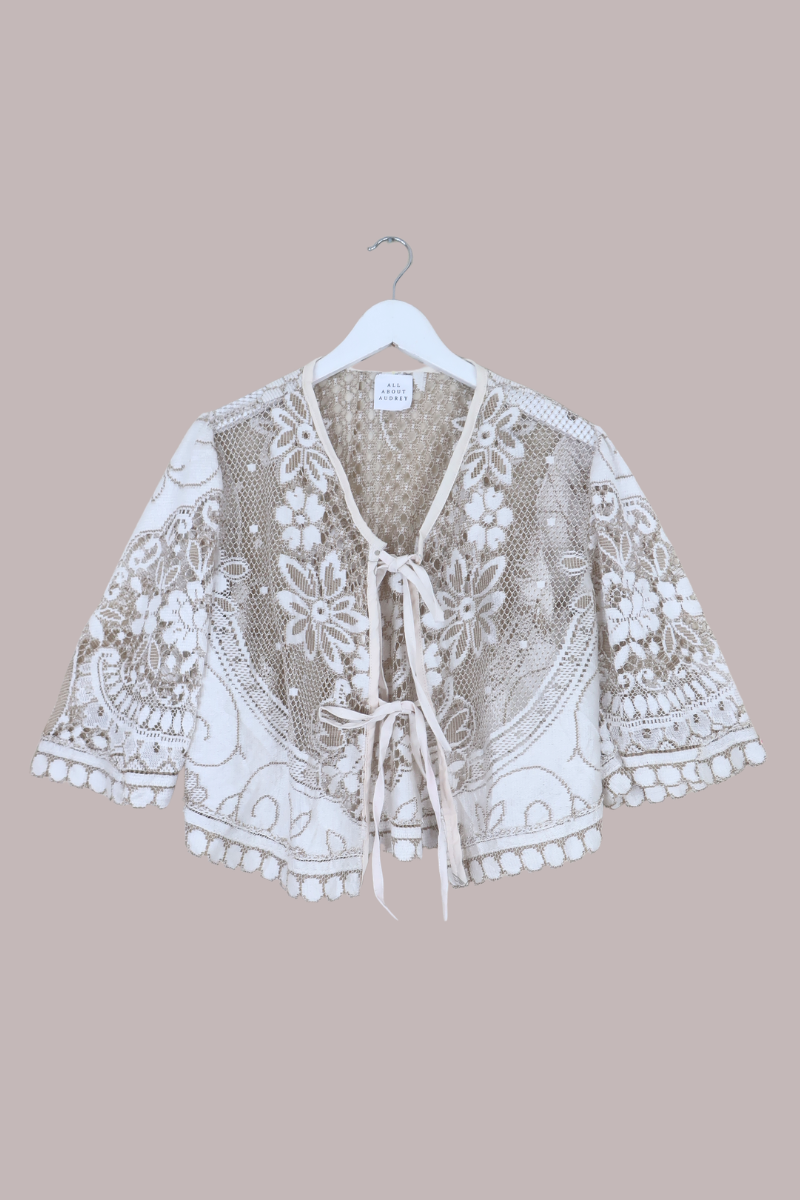 Francesca Cropped Blouse in Floral Champagne Lace - Free Size