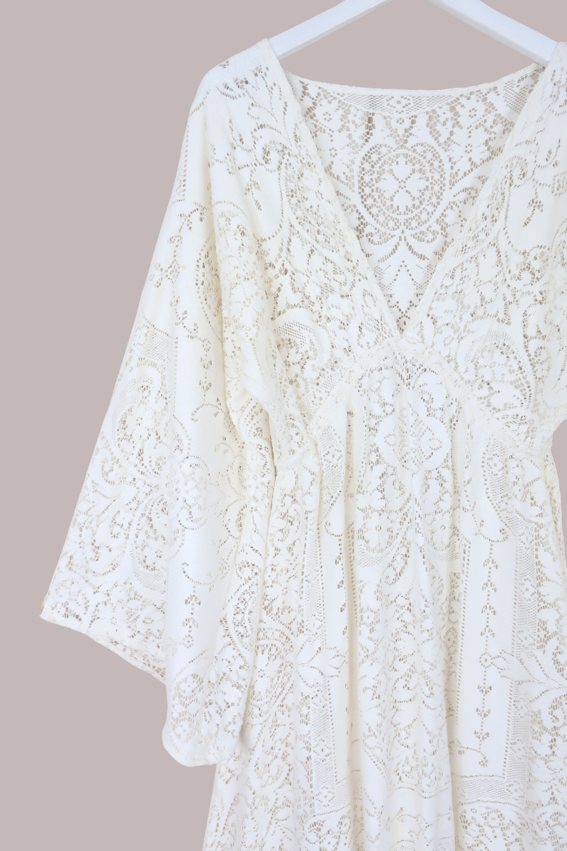 Giselle Maxi Dress in Ceramic White Lace - Size M/L