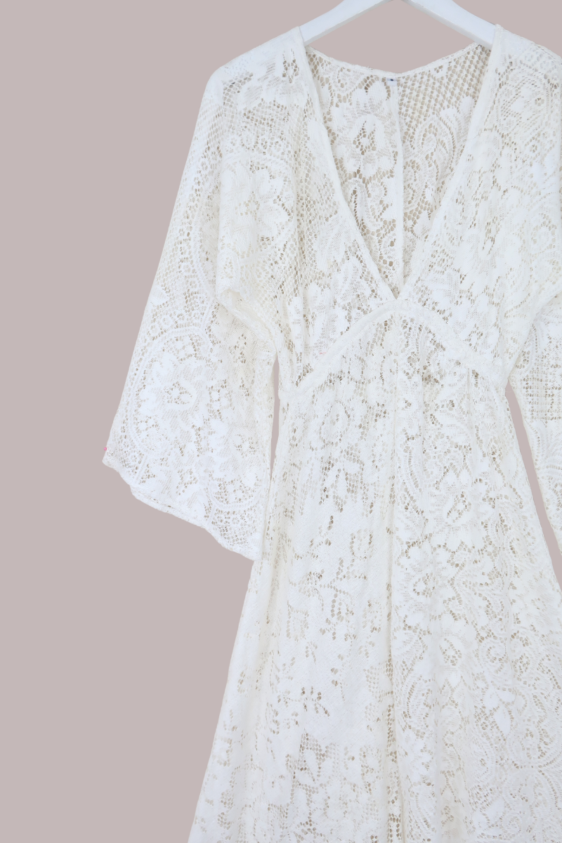 Giselle Maxi Dress in Wildflower White Lace - Size XS