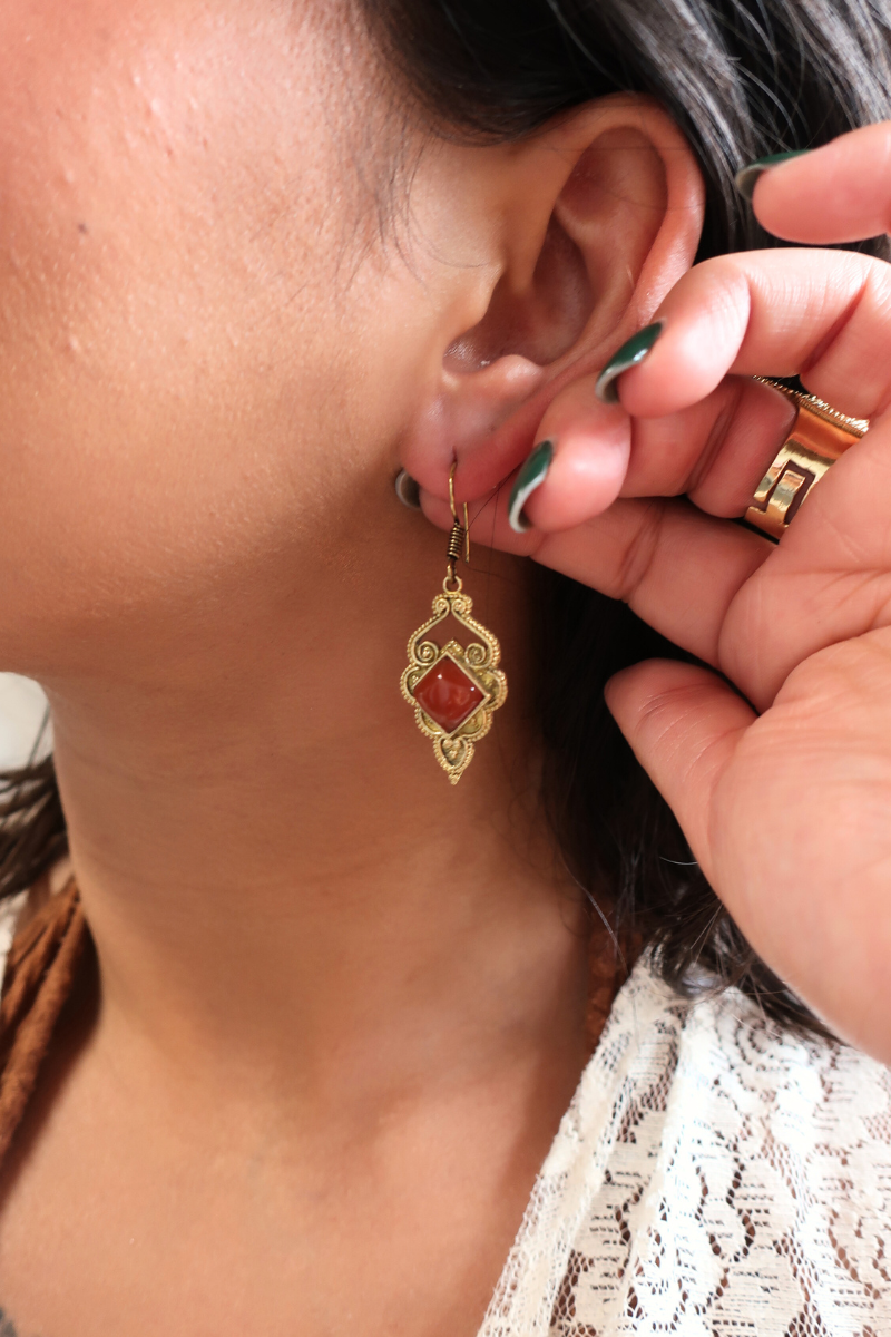 Antique Drop Earrings in Gold with Red Carmine