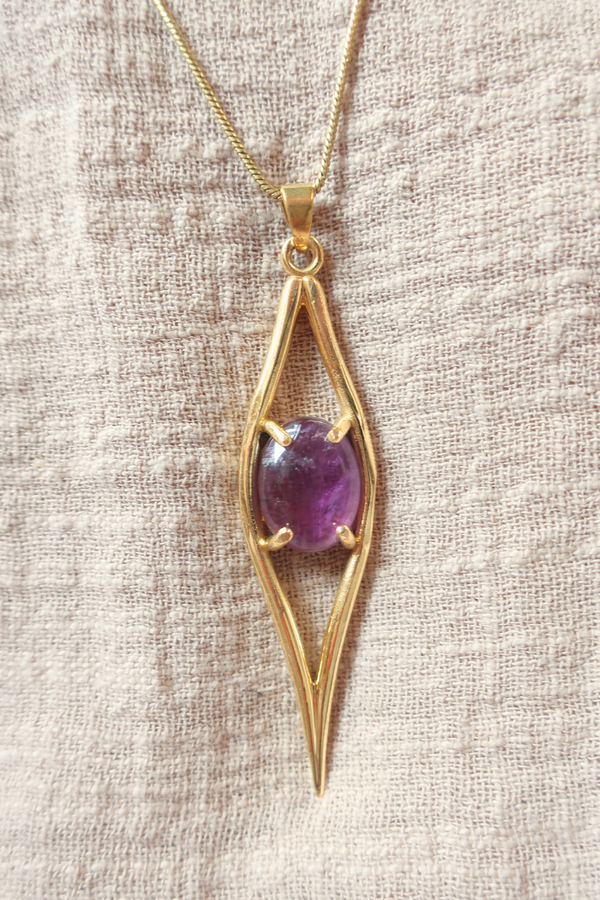 Iris Pendant Necklace in Gold with Purple Amethyst
