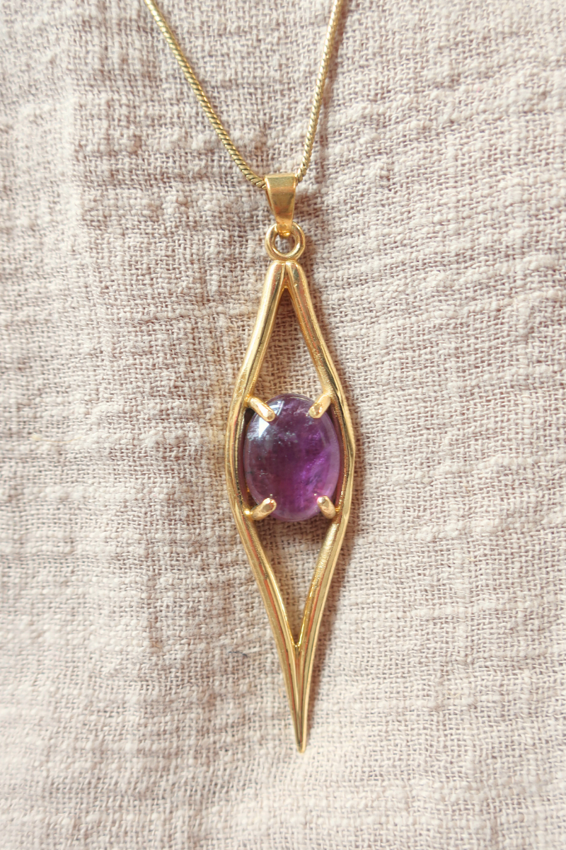 Iris Pendant Necklace in Gold with Purple Amethyst