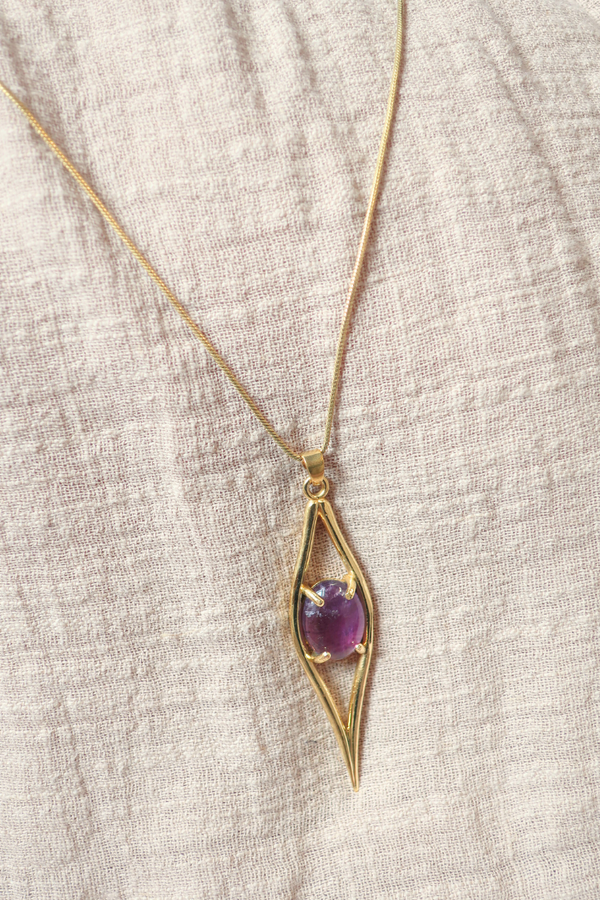 Iris Pendant Necklace in Gold with Purple Amethyst
