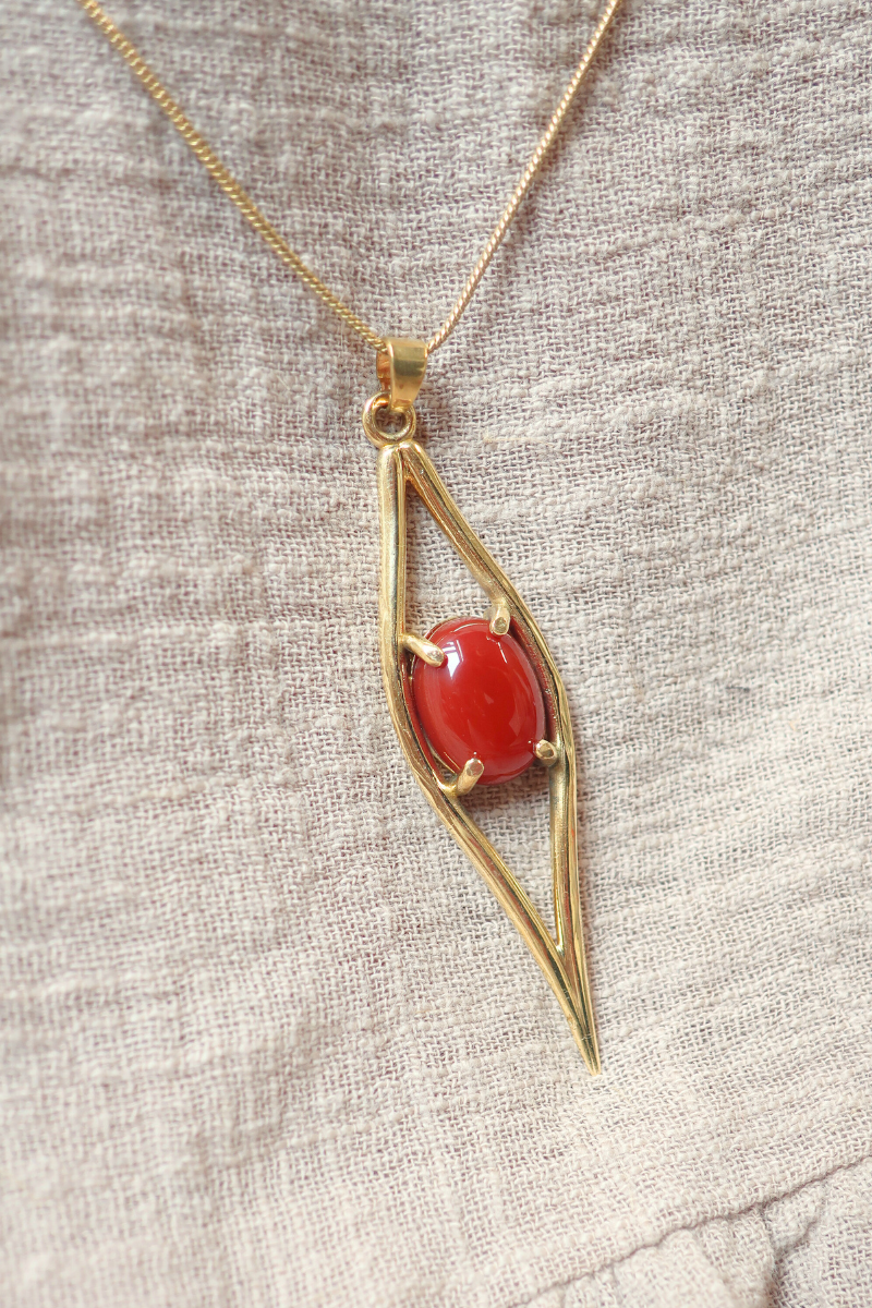Iris Pendant Necklace in Gold with Red Carmine