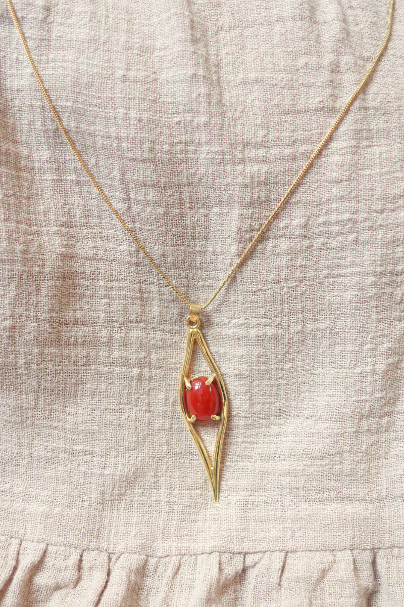 Iris Pendant Necklace in Gold with Red Carmine