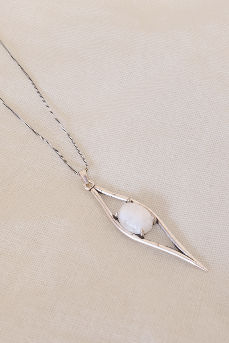Iris Pendant Necklace in Silver with Moonstone