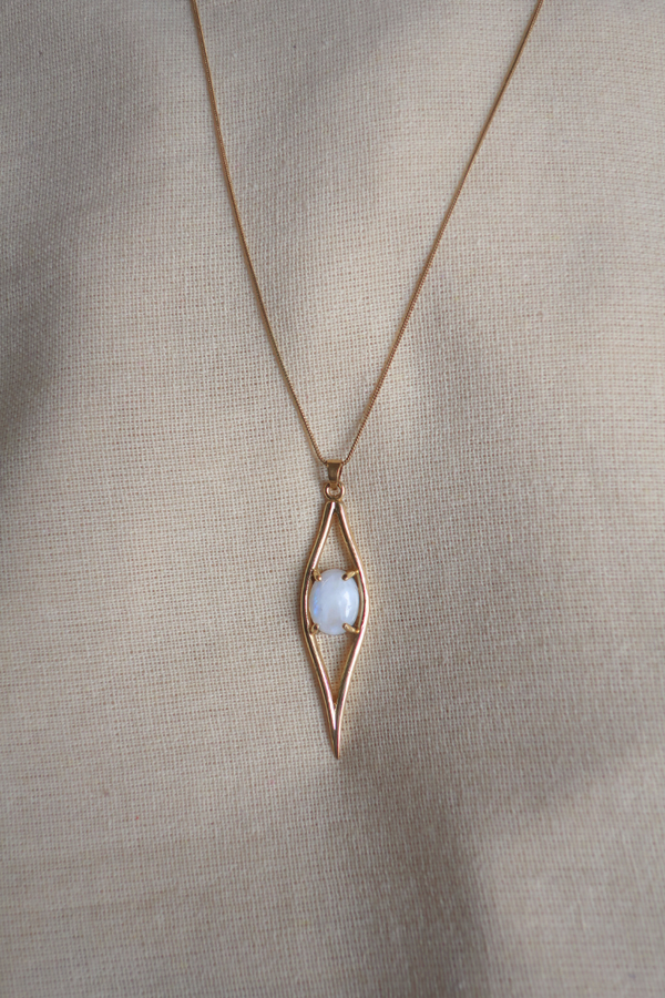 Iris Pendant Necklace in Gold with White Moonstone