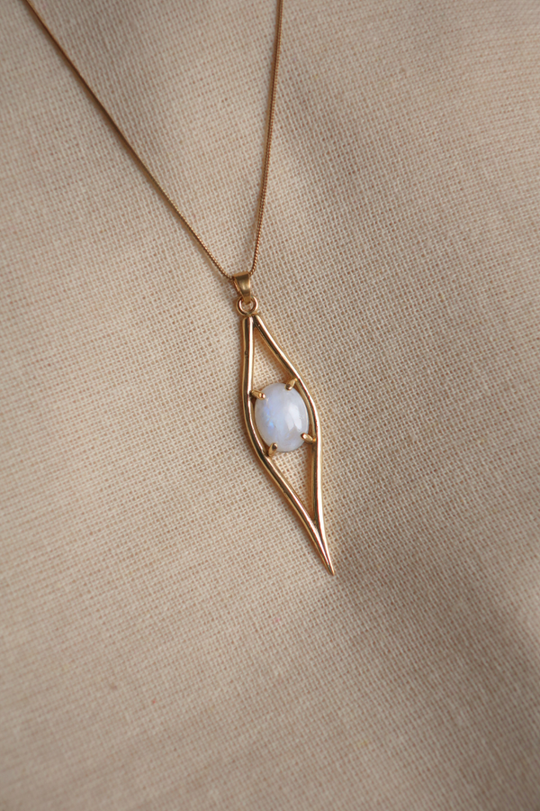 Iris Pendant Necklace in Gold with White Moonstone