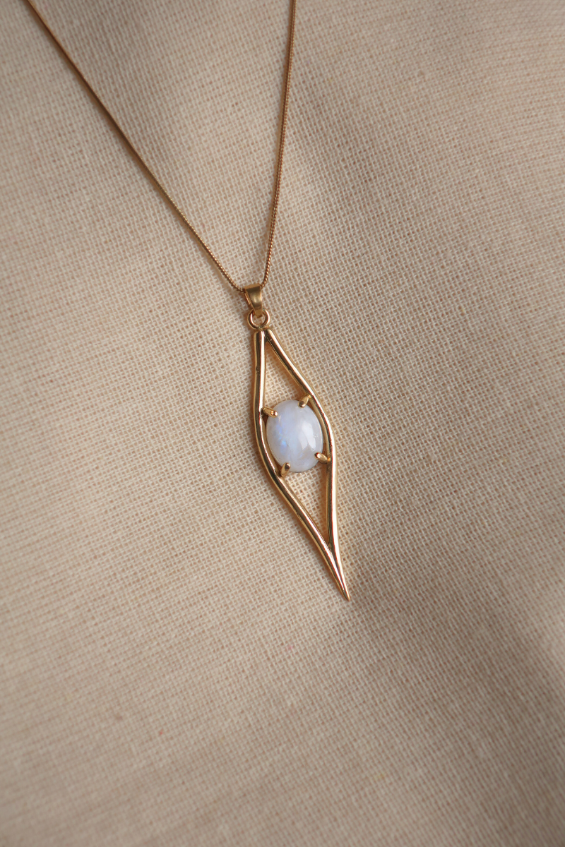 Iris Pendant Necklace in Gold with White Moonstone