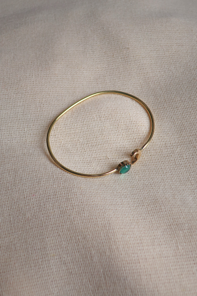 Moonlit Bangle in Gold with Green Tourmaline