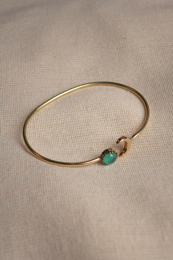 Moonlit Bangle in Gold with Green Tourmaline