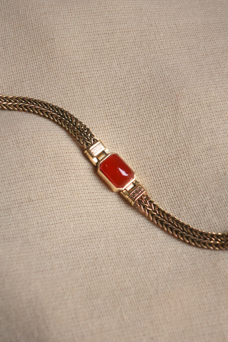Thick Chain Bracelet in Gold with Carnelian
