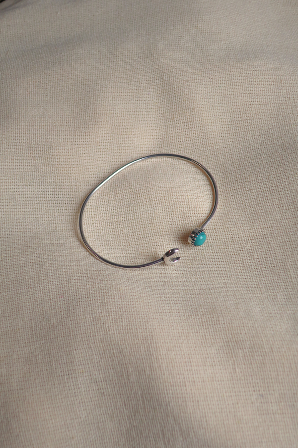 Moonlit Bangle in Silver with Turquoise