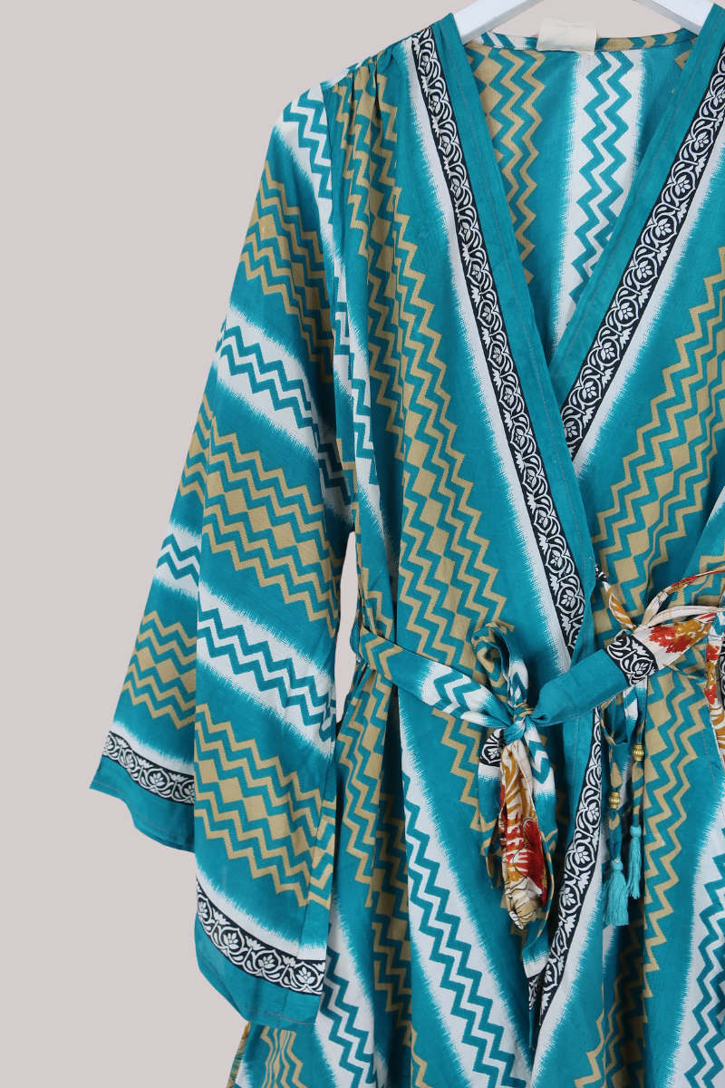 Karina Vintage Sari Jacket - Zig-Zags in the Sand - Size M/L